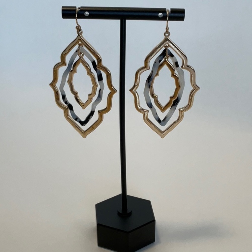 Earrings Black/White and Gold-Tone Dangle
